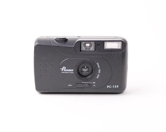 Cámara de película vintage Premier PC-135 de 35 mm: apuntar y disparar, ideal para principiantes