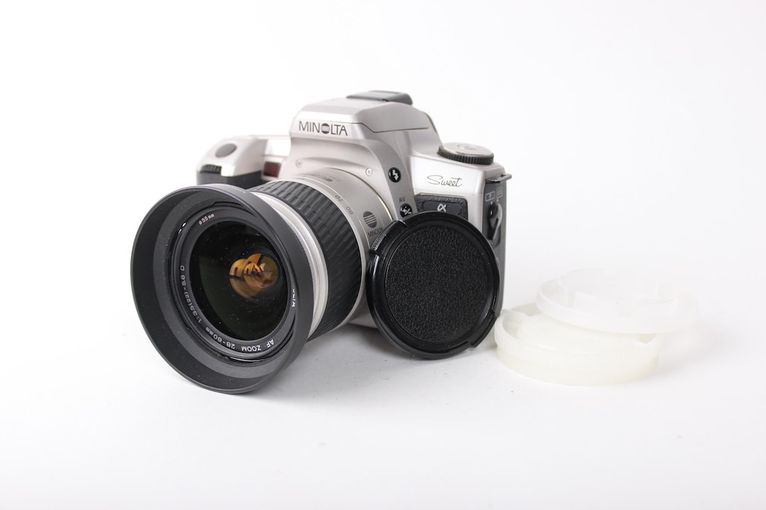 SLR Film Camera Minolta Alpha Sweet 35mm With AF Zoom 28-80mm Lens