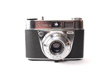 Vintage 50's Iloca QUICK-B Rangefinder Camera W/ ILTAR 50mm F/2.9