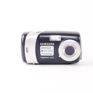 y2k digital camera Samsung Digimax A402 2000s Compact Point and Shoot digicam