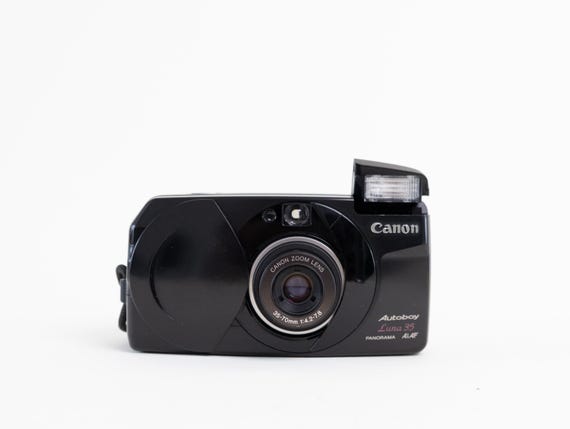 Canon Autoboy Luna 35 Sure Shot 70 Zoom 35mm Film Camera Point and