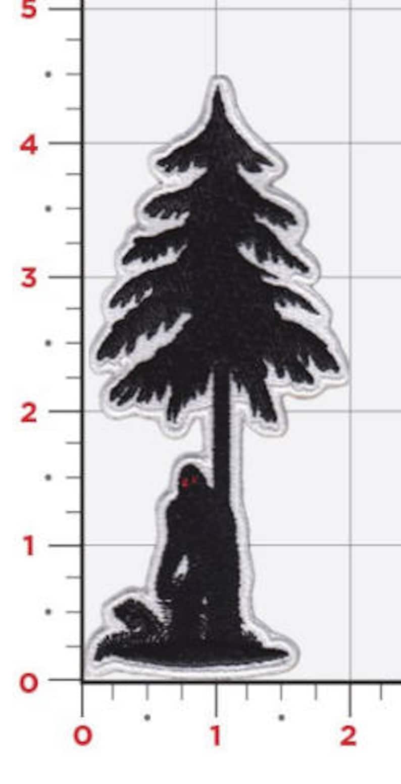 Tree Peeker.. Bigfoot Patch