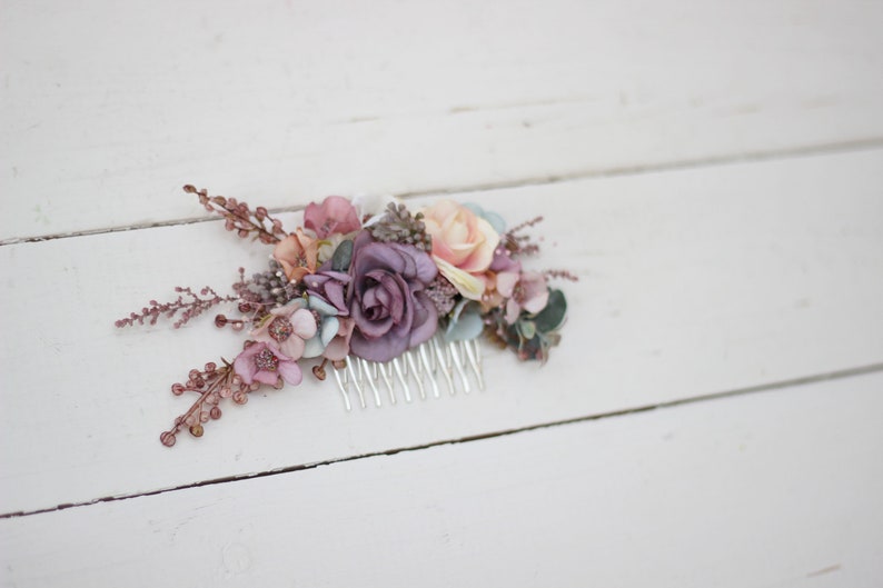 Flower comb for pastel wedding
