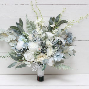 White sky blue bridal bouquet Spring bouquet Bridesmaid flowers Pale blue winter wedding flowers Boho wedding Bridesmaid bouquet