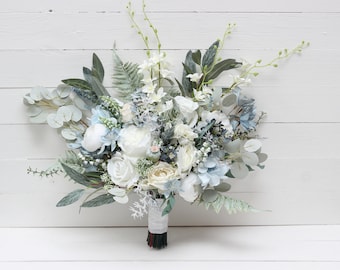 White sky blue bridal bouquet Spring bouquet Bridesmaid flowers Pale blue winter wedding flowers Boho wedding Bridesmaid bouquet