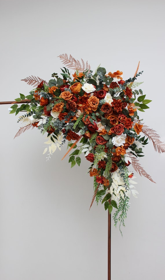 Emerald green and 2025 burnt orange wedding