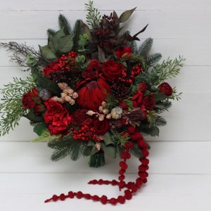Winter pine bouquet Red protea bouquet Faux cones bouquet Classic wedding Vine silk flowers Boho wedding Hunter green bouquet