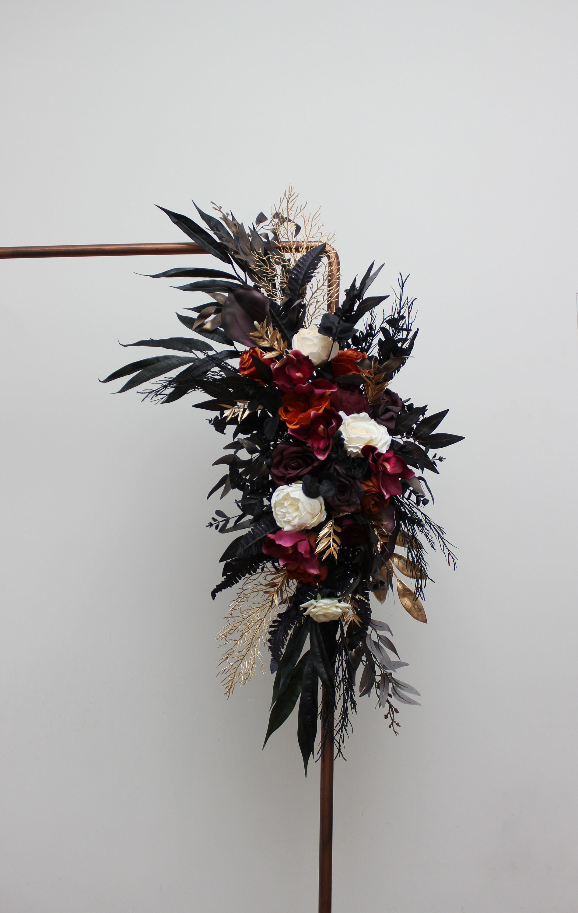 26+ Black And Gold Flower Arrangements