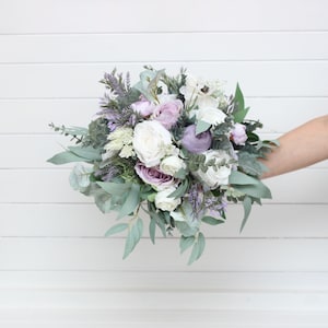 Lavender bridal bouquet Lilac flowers bouquet Faux bouquet Purple wedding Faux flowers Boho wedding Lilac bridal bouquet Bridesmaid bouquet