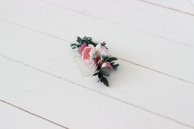 Blush pink flower comb Deep greenery Floral headpiece Bridal accessory Wedding hair piece Bridesmaid comb Eucalyptus Outdoor Hair flowers