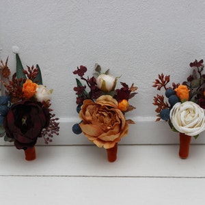 Rust burgundy ivory flowers Rust wedding Flower accessories Boutonniere Buttonhole Groom Groomsmen Fall wedding Wrist corsage