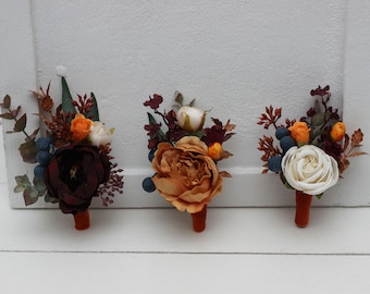 Rust burgundy ivory flowers Rust wedding Flower accessories Boutonniere Buttonhole Groom Groomsmen Fall wedding Wrist corsage