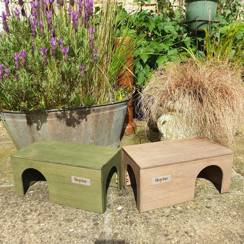 Guinea Pig House Hideout | Wooden, Double Entrance, Wipe Clean, Pet Friendly Paints and Stains, Mould Resistant (Readymade) afbeelding 13