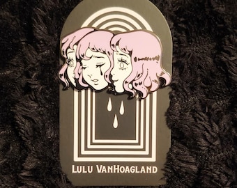 泣いているエナメルピン