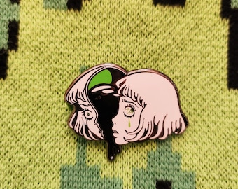 有毒な滴りのエナメルピン