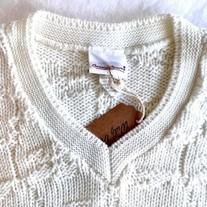Vintage 1990s Bobbie Brooks cozy white v-neck sweater size medium M / 1980s ivory acrylic long sleeve pullover knit oversized neutral image 2