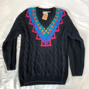 Vintage 1980’s women’s Copper Key V-neck sweater size large L / 80’s black acrylic ramie long sleeve chunky cable knit fair isle neckline