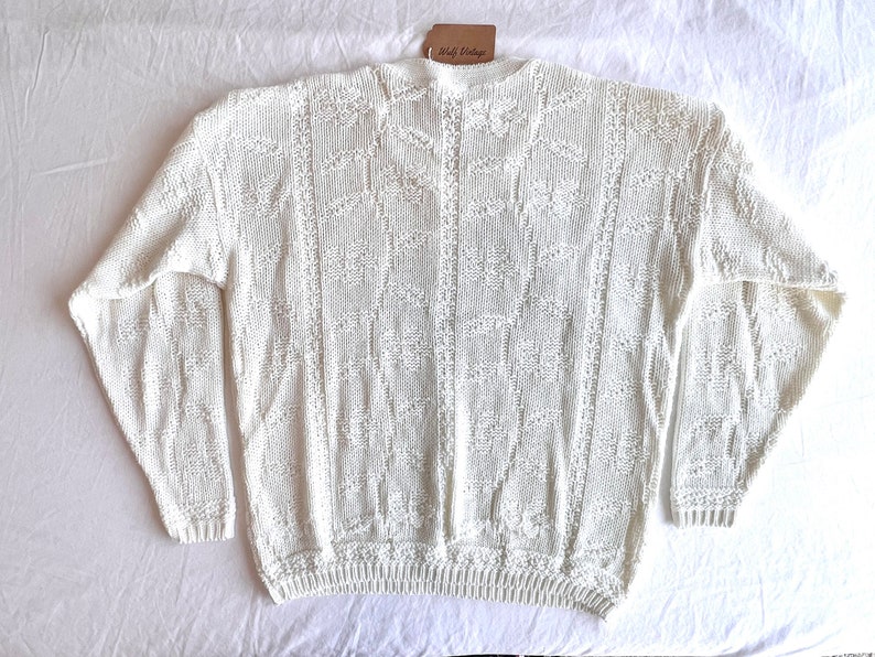Vintage 1990s Bobbie Brooks cozy white v-neck sweater size medium M / 1980s ivory acrylic long sleeve pullover knit oversized neutral image 3