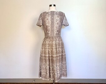 Vintage 1950s L’Aiglon Mediterranean print dress size medium M short sleeve shirt waist square neck pleated midi fit-and-flare floral