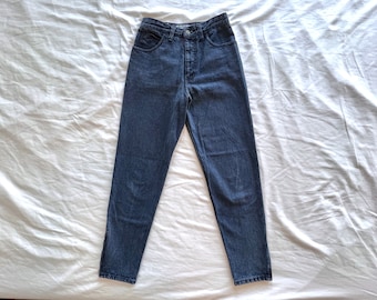 Vintage 1990s Georges Marciano for Guess jeans size 28 waist small medium / high waisted rise tapered skinny leg ankle zip black dark wash
