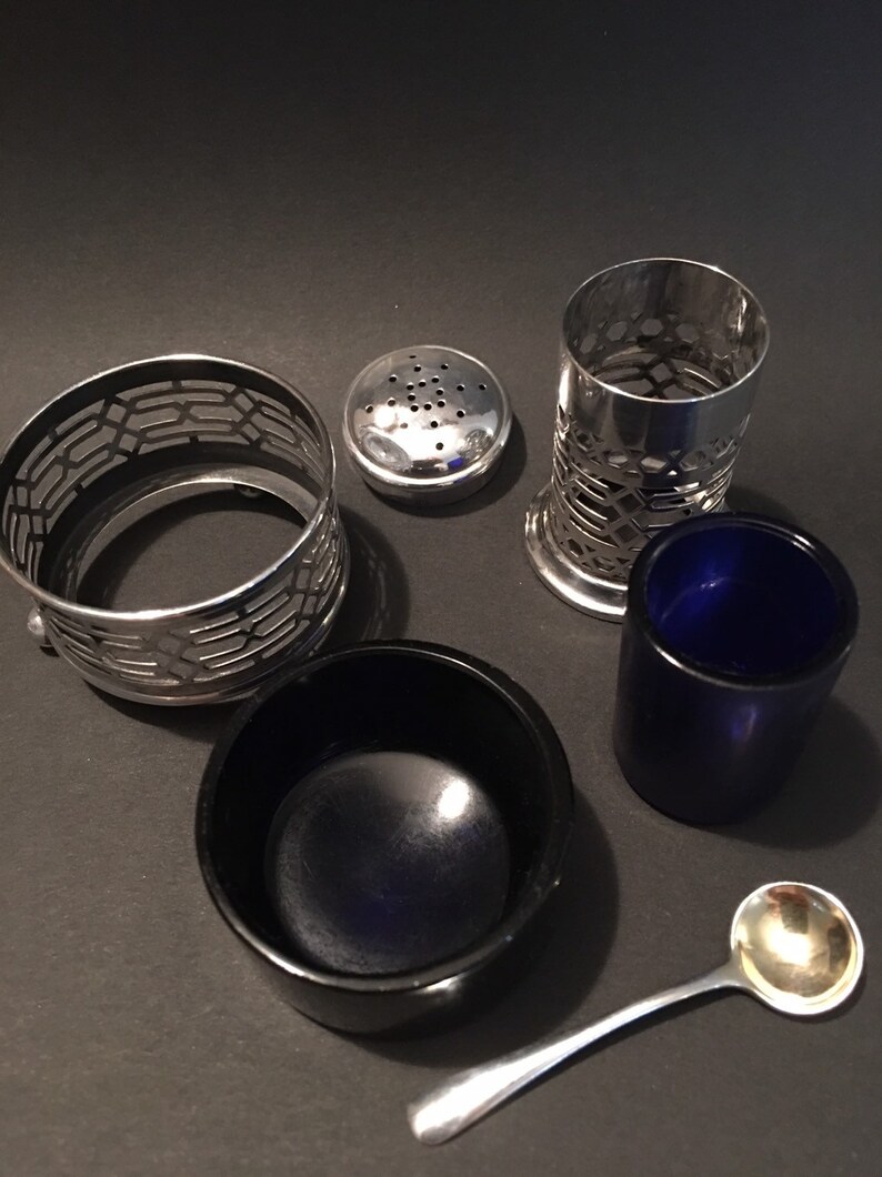 Beautiful Antique Hallmarked Silver Salt and Pepper 1897