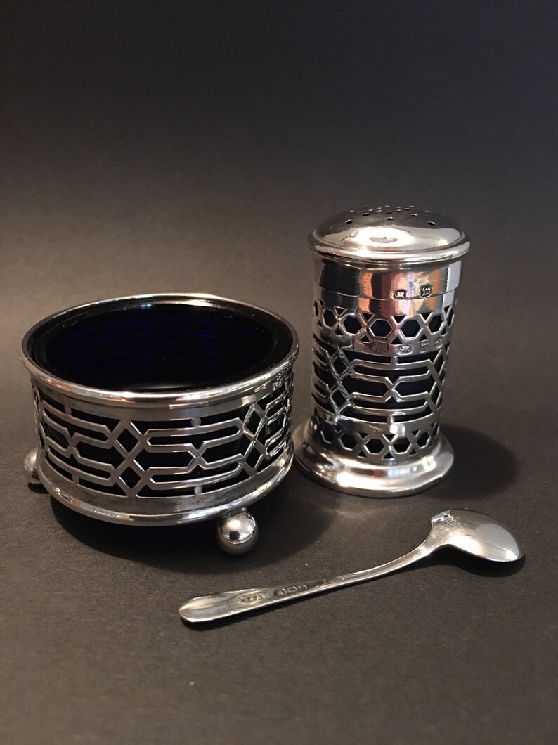 Beautiful Antique Hallmarked Silver Salt and Pepper 1897