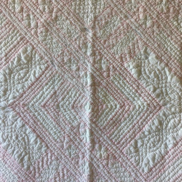 Gorgeous Antique 19th Century Primitive Shabby Pink White Quilt ~ Amazing Intricate Stitching ~ Farmhouse Shabby Cottage Textile