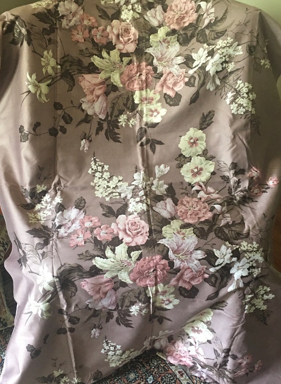 Beautiful Excellent Quality Vintage Roses Lily Floral Cotton Interiors Polished Cotton Fabric ~ Dusty Smokey Lavender Pink Mauve Brown