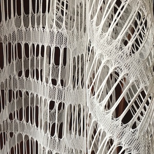 Wonderful Vintage Retro 1970’s  Op Art Woven Fabric ~ Fish Net Basket Weave Optical Art Textile ~ White ~ Retro Windows Curtains Interior