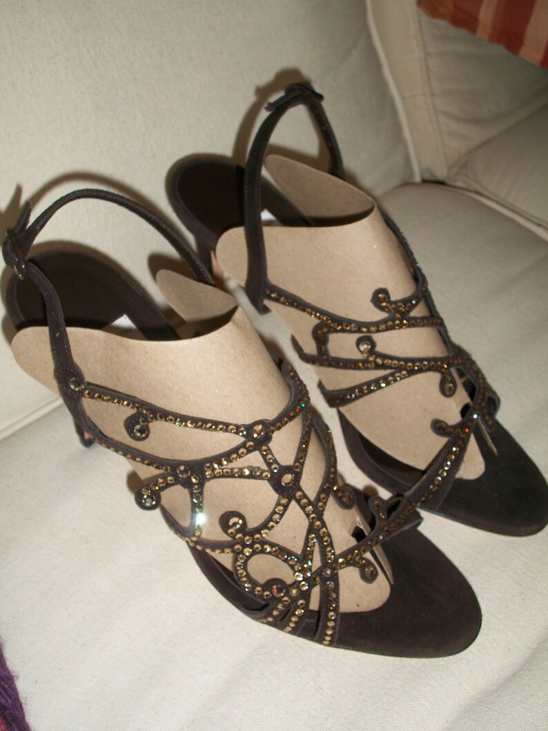Sz 37 Gorgeous Italian Brown Suede With Rhinestone Filigree Design Sling Back 4 Heels Wilson /& Dean For Wilkes Bashford Made In Italy