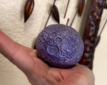 Moon magic candle