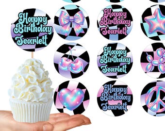 Modèle holographique de petit gâteau d'anniversaire de filles arc-en-ciel | Soirée scintillante irisée pour filles | Sticker modifiable 2" | Téléchargement instantané Corjl