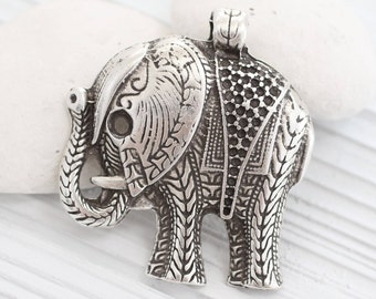 Large elephant pendant, silver elephant, animal pendant, elephant, natural findings, silver elephant necklace pendant, antigue silver