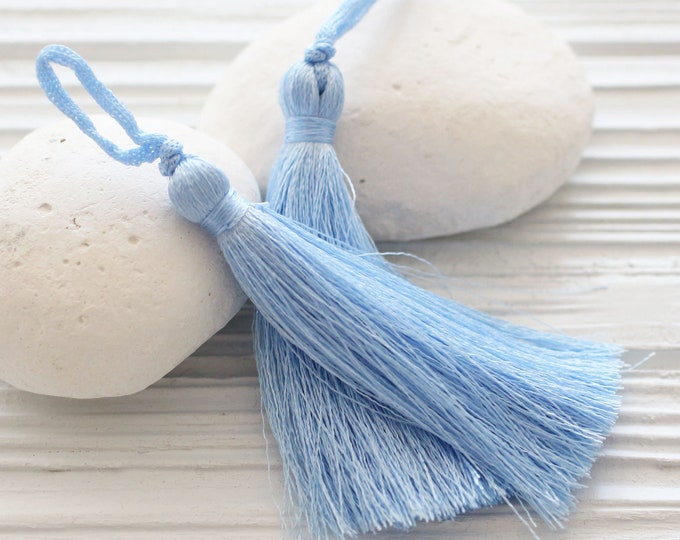 SKY TASSEL
