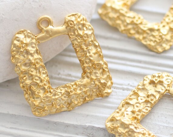 2pc matte gold flower pendant, earrings pendant, just dangles, square pendant charms, hammered pendant, gold findings, necklace pendant