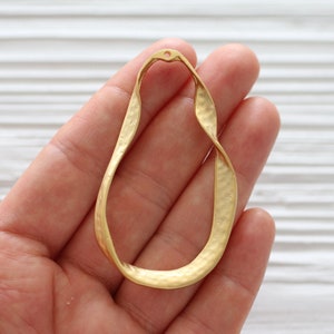 Organic shaped oval pendant gold, earring hoops oval, earring loop gold, twisted large hoops, drop focal pendant, big earrings dangle charm