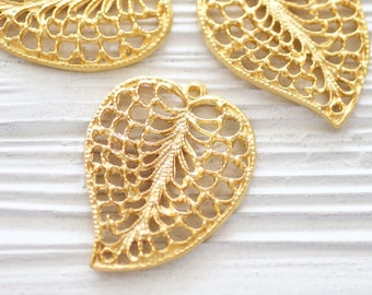 Leaf pendant gold, filigree leaf pendant connector, filigree, filigree findings, boho gold leaf charm, filigree leaf, earring pendant, S