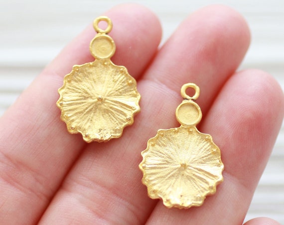 2pc flower charms, gold flower pendant, daisy pendant, large flower earrings dangle, gold flower charm, large leaf flower,cute flower dangle