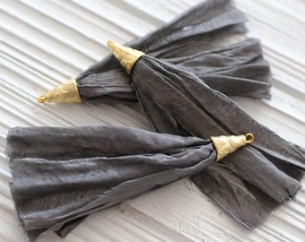 Tassels / Feather / Poms