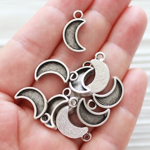 10pc silver crescent charm, half moon pendant for leather cord necklace, bracelet charms, unique earrings charms dangle