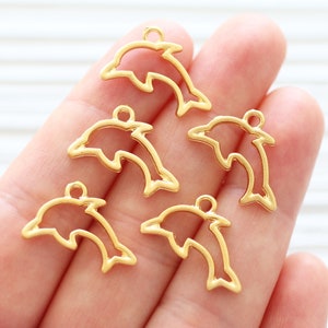 10 Stück Delphin Charms in Gold, Delphin Anhänger, Tier Charms, Meeres Charms, Ohrring Charms, Armband Charms, Gold Charms, Ketten Charms