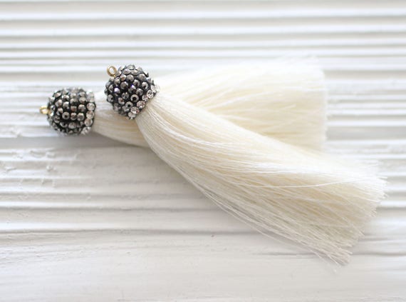 Ivory tassel with rhinestone cap, off white, ivory silk tassel, tassel pendant, rhinestones, jewelry tassel, mala tassel, pearl color tassel