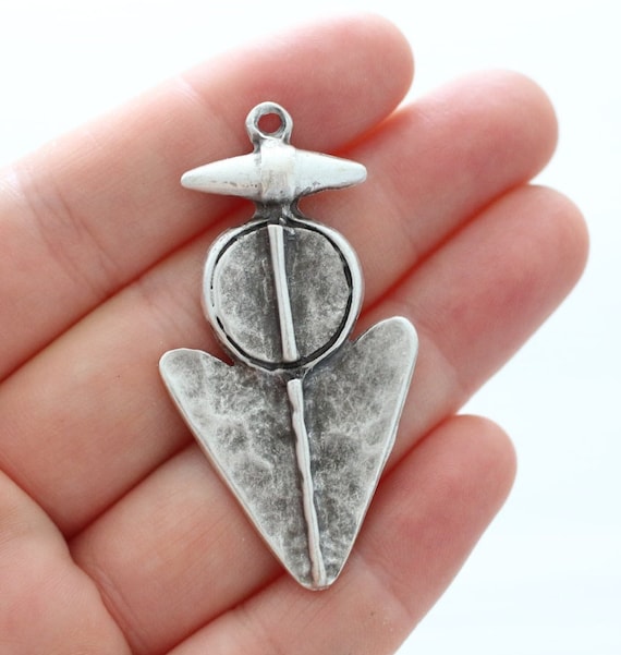 Dagger pendant, arrow pendant, hammered dagger, vertical pendant, arrow earrings, boho pendant, silver pendant, dagger earrings, tribal