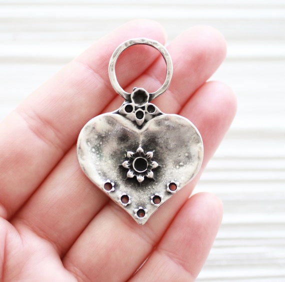 Silver heart pendant with flower detail, large hole heart pendant, Valentines day gift, silver pendant, filigree pendant, love pendant