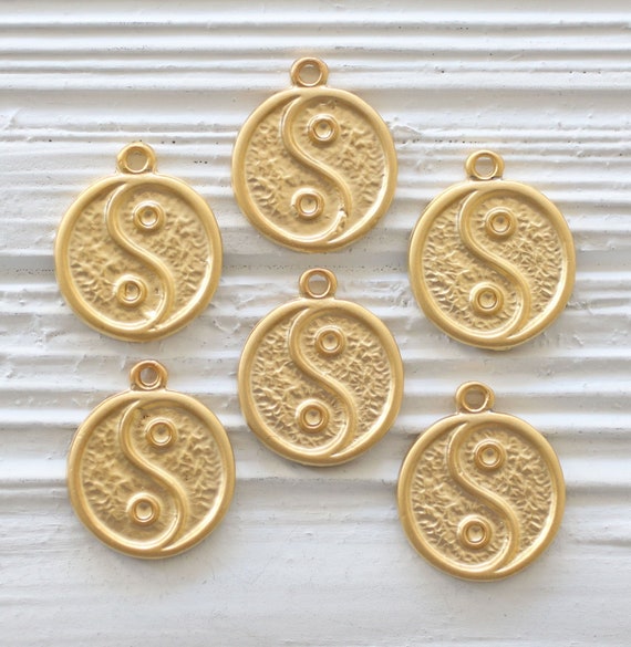 2pc Yin Yang pendant, yin yang charm, gold coin pendant, coin dangles, earrings dangle, symbol coin, symbol pendant gold, charm pendant