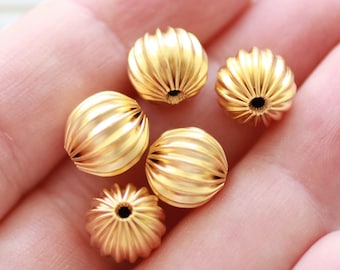 5pc round gold beads, gold metal beads, textured beads, bracelet beads, large hole beads, necklace beads, ball beads, matte gold