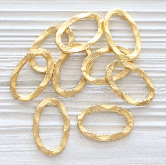 Hammered ring pendant connector, oval earrings hoops dangle charm, gold jewelry links, oval link connectors, hammered gold rings