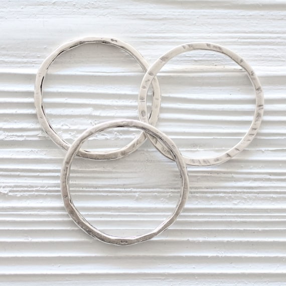 2pc silver round hoop pendant, round connector, silver link, circle pendant, thin necklace rings, organic shape, earrings hoops, hammered