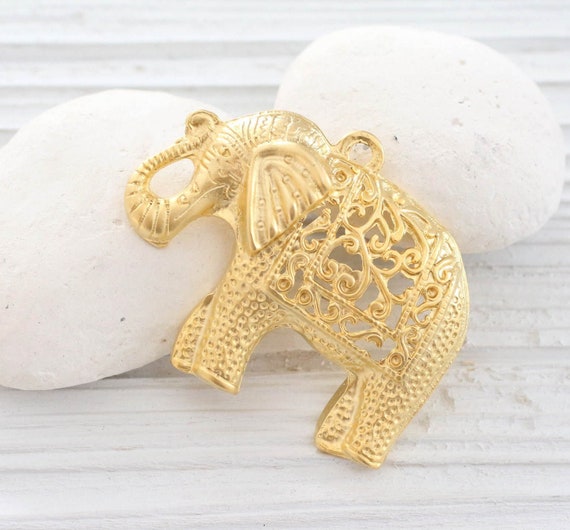 Elephant pendant gold, filigree pendant, elephant, filigree animal pendant, natural findings, elephant necklace pendant, focal pendant