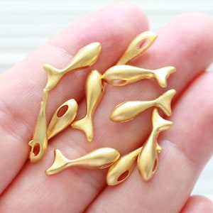 10 Stück Fisch Charm gold, Delfin Charms, Meer Charms für Kette und Armband, Tier Charms, niedliche Wal Anhänger